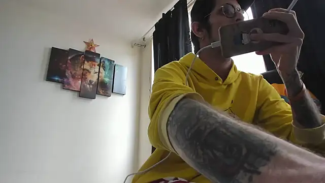 הופעת וובקאם של Jeff_Walton@xh