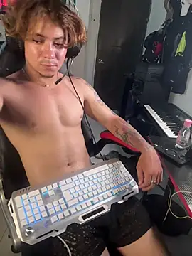 AngelLatinBoy Adlı Modelin Web Kamerası Şovu