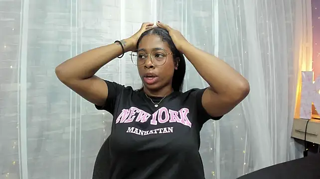 XXX chat uživo modela KatieGomez