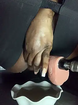 دردشة Creamy_Kim الجنسية المباشرة