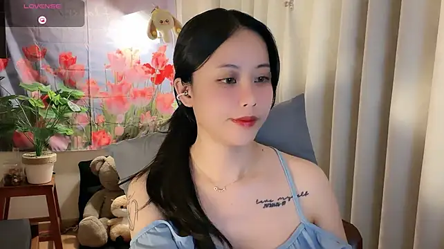 -rosiie-'s Live XXX Chat