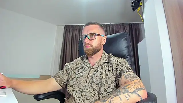 Živý XXX chat Findom_guy