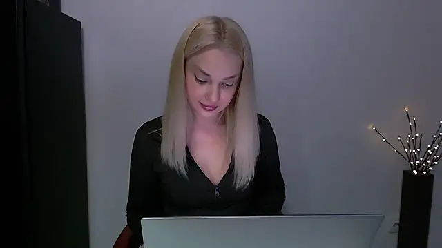 دردشة Lia_noo_regrets الجنسية المباشرة