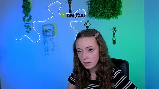 chloe_ley XXX чат на живо
