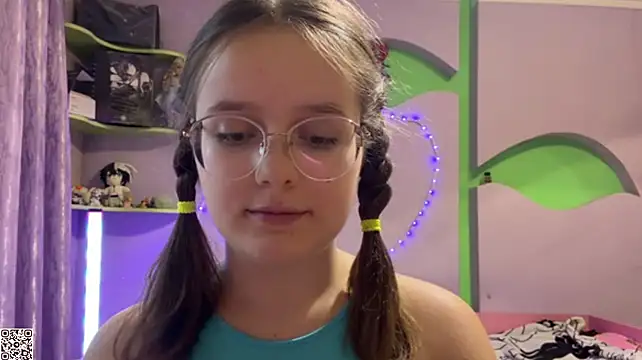 RoseLyyn's Live XXX Chat
