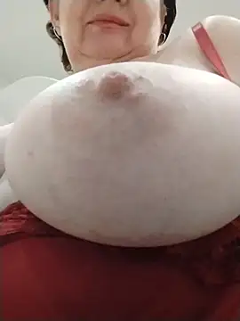 XXX chat uživo modela SalientClean