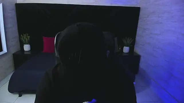 jhon_bear03 XXX чат на живо