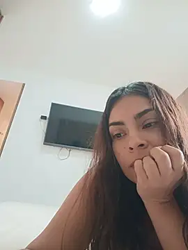 Ivanna2's Live XXX Chat