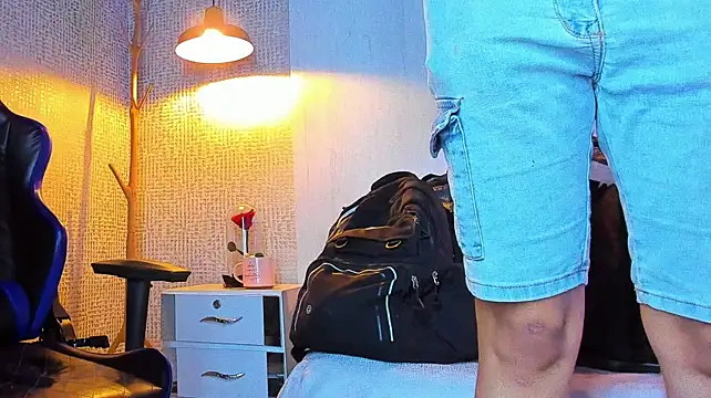 Daniel_huge22 即時 XXX 聊天