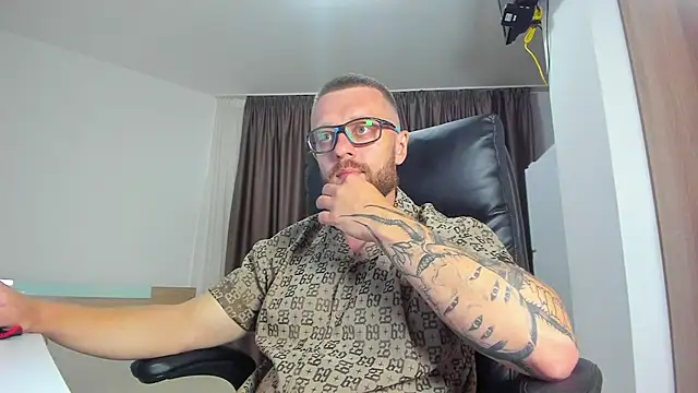 Онлайн чат XXX Findom_guy