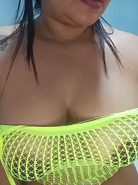 ASIAKIT Adlı Modelin Canlı XXX Sohbeti