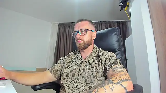 Webkamerová show Findom_guy