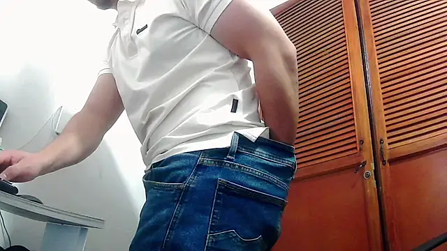 Chat +18 de TouchDaddy4 ao vivo