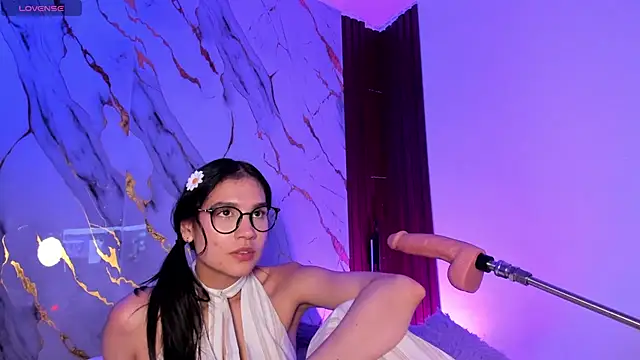 Emmiicute's Live XXX Chat