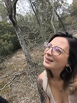 Chat +18 de VALELUXX ao vivo