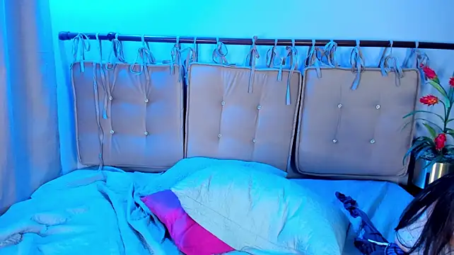 julianaaldanaa's Live XXX Chat