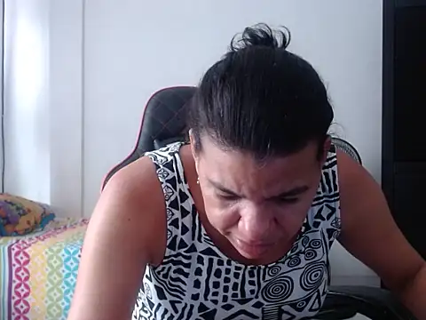Adriana_0312 লাইভ XXX চ্যাট