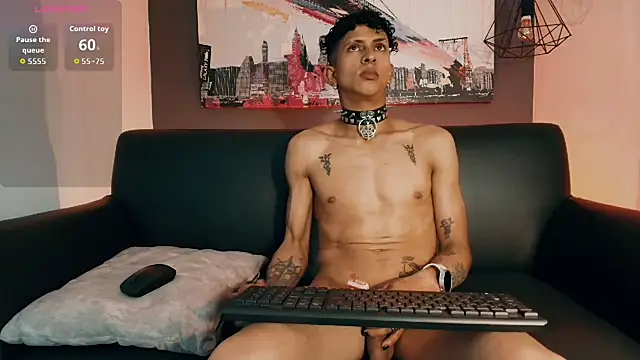 Maximoking26 Live XXX Chat