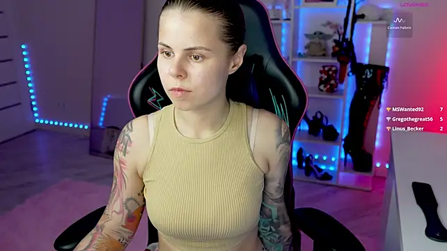 Czat XXX na żywo – QueenAliceX