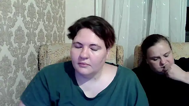 MilaXHelen – Kamerová šou
