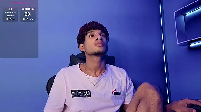 Chat +18 de Alex_Bloom ao vivo
