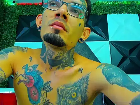 Boy_tatto77 – Naživo XXX chat