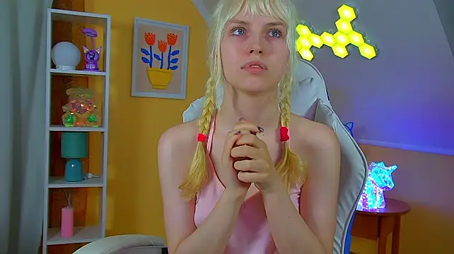Živý XXX chat HannahHollis