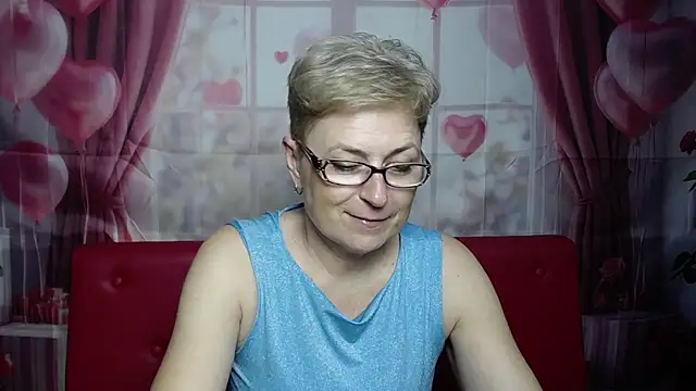 EmiliaGree live XXX chat