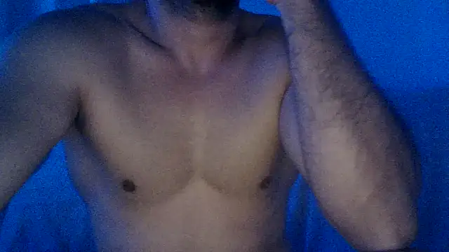 pedro_power: διαδικτυακό σόου στην κάμερα