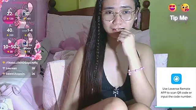 HornyAsian4uxx Pertunjukan Webcam