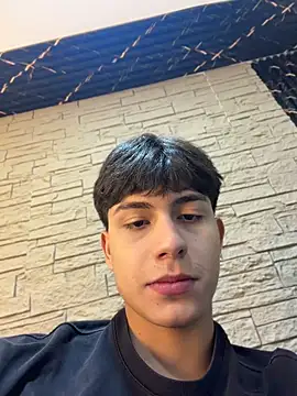 Lander_Cruz Live XXX-chat
