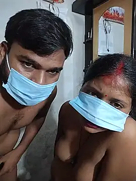 Chat +18 de priya_kumari143 ao vivo