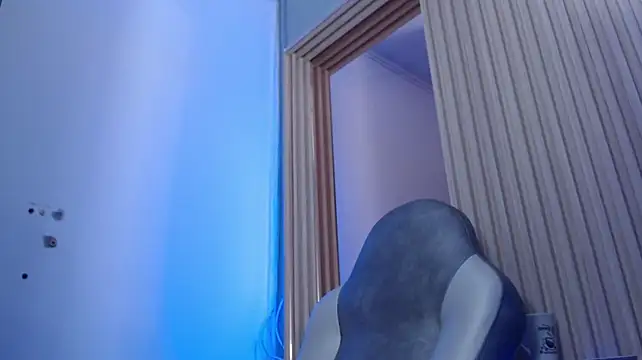 XXX chat uživo modela MaximumSteel_