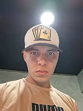 Andrezzz69 Webcam show