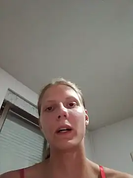 LenaGoldin Webbikameraesitys