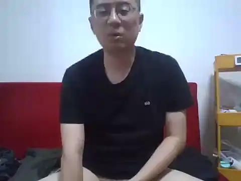 taiwanboybigtop1069 Show Webcam