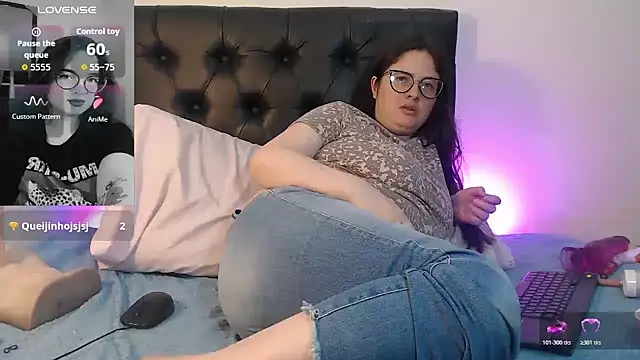 Chat +18 de KrystalAdams ao vivo