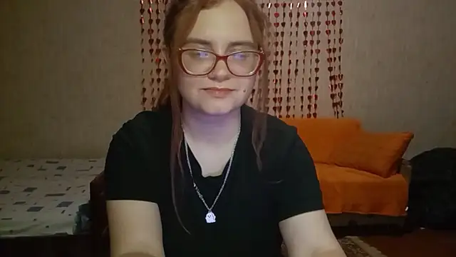 Chat +18 de Miyabeee ao vivo
