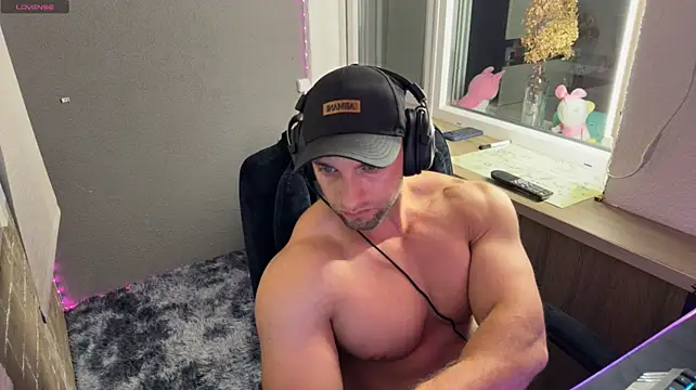 michaelbradleu Show Webcam