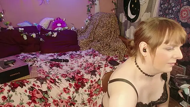Maddy_cat_91 webkamerás műsora