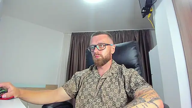 Онлайн чат XXX Findom_guy