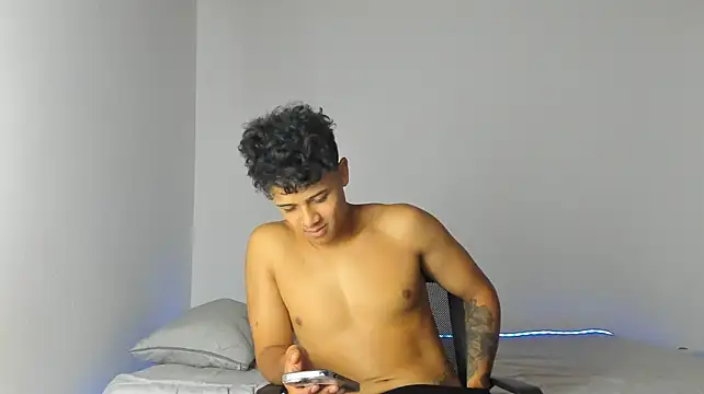 Chat XXX Live _Alex_Colton