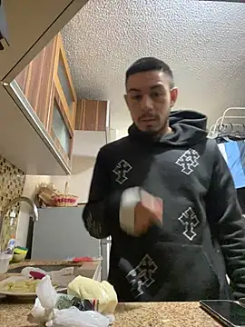 Pokazy przed kamerką – Taylor_DiamondBoy