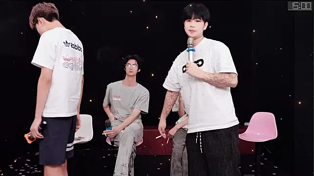 Chenyong123 即時 XXX 聊天