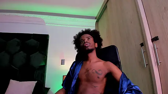 צ'אט XXX בשידור חי של AllexJacob