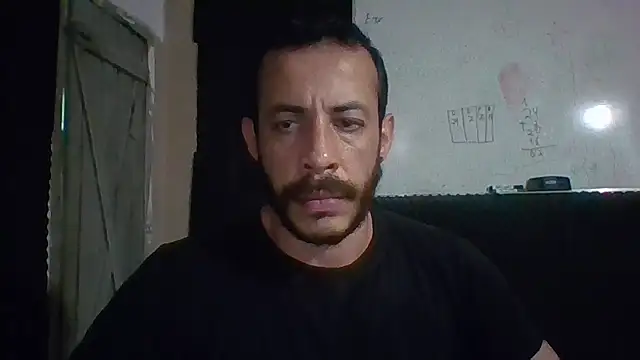 Show de MachoScorpionCaralho na webcam