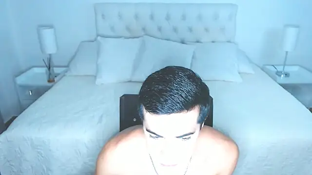mr_hunterx XXX чат на живо