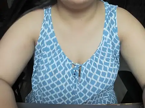 Chat +18 de Bloom_SOoo7 ao vivo
