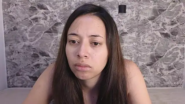 Danny_Ninaa Adlı Modelin Canlı XXX Sohbeti