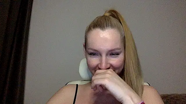 Neralith Live XXX-Chat